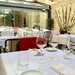 Bowmann, A Small Luxury Of The World 5*