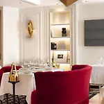 Bowmann, A Small Luxury Of The World パリ