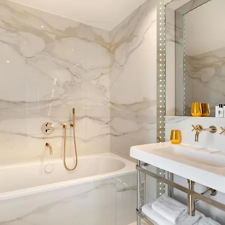 호텔 Bowmann, A Small Luxury Of The World 5*