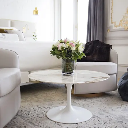 Bowmann, A Small Luxury Of The World Paris