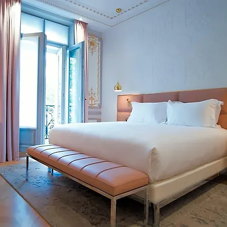 Bowmann, A Small Luxury Of The World 5* パリ