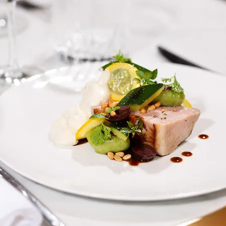 Hotel Bowmann, A Small Luxury Of The World