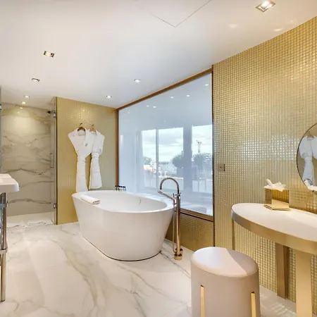 Hotel Bowmann, A Small Luxury Of The World Paris